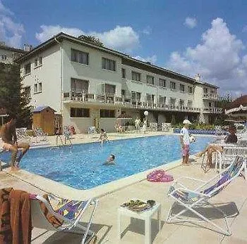 Logis Maison Carree Restaurant O Carre Dart Hotell 3*