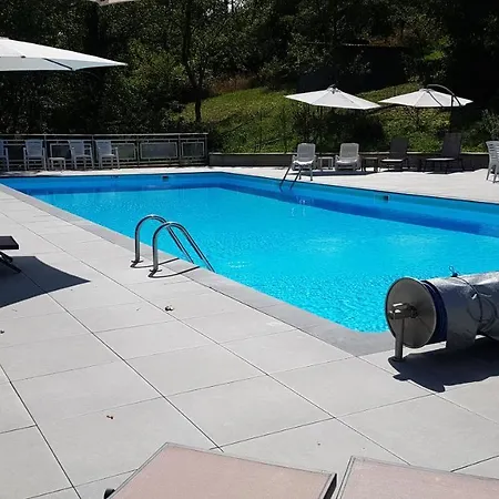 Logis Maison Carree Restaurant O Carre Dart Ξενοδοχείο Méréville