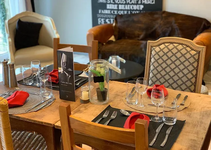 Hotel Logis Maison Carree Restaurant O Carre Dart