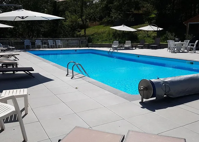 Logis Maison Carree Restaurant O Carre Dart 3* Méréville