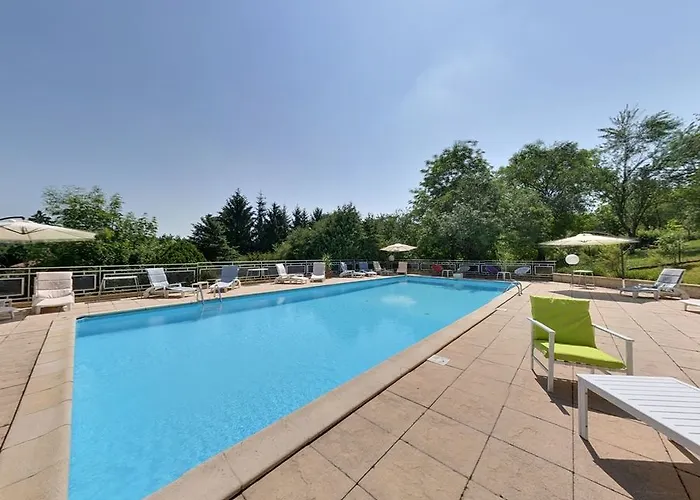 Logis Maison Carree Restaurant O Carre Dart 3* Méréville