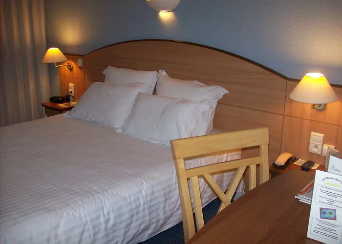 Logis Maison Carree Restaurant O Carre Dart